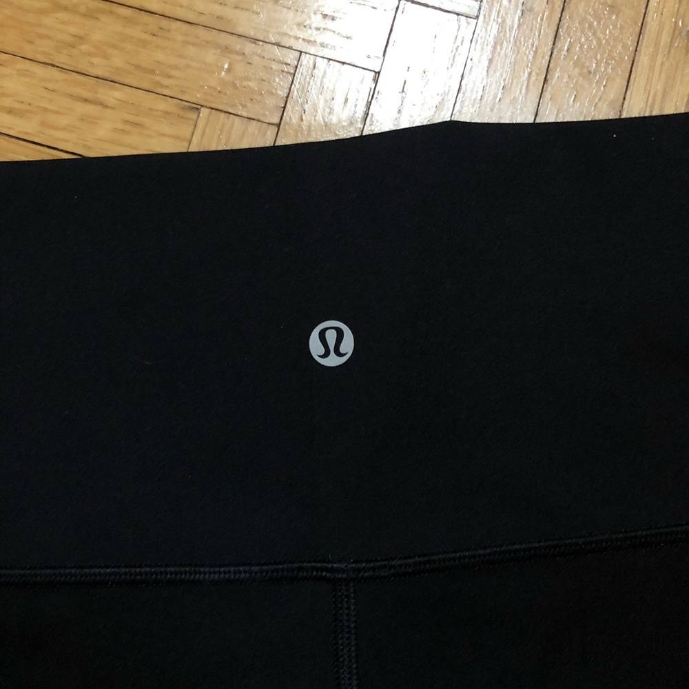 brand new lululemon leggings !